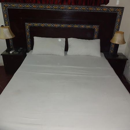 Safari Hotel Upper Mall Lahore Ngoại thất bức ảnh